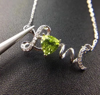 

Natural green peridot gem Necklace Natural olivine Pendant Necklace S925 sliver Romantic love triangle Girl party gift Jewelry
