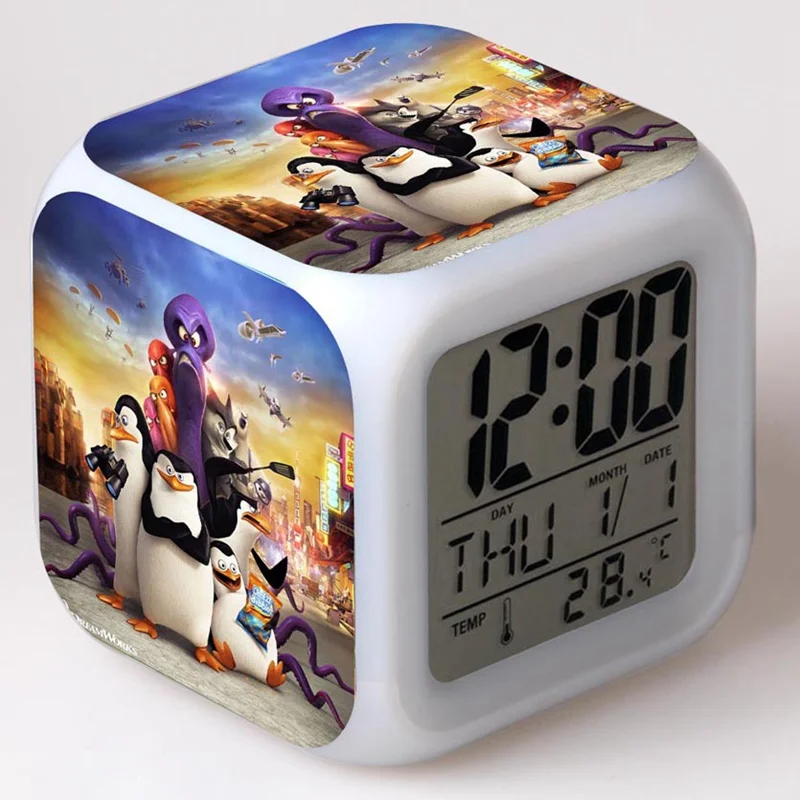 America MovieThe Penguins of Madagascar Alarm Clock Led Light 7 Color