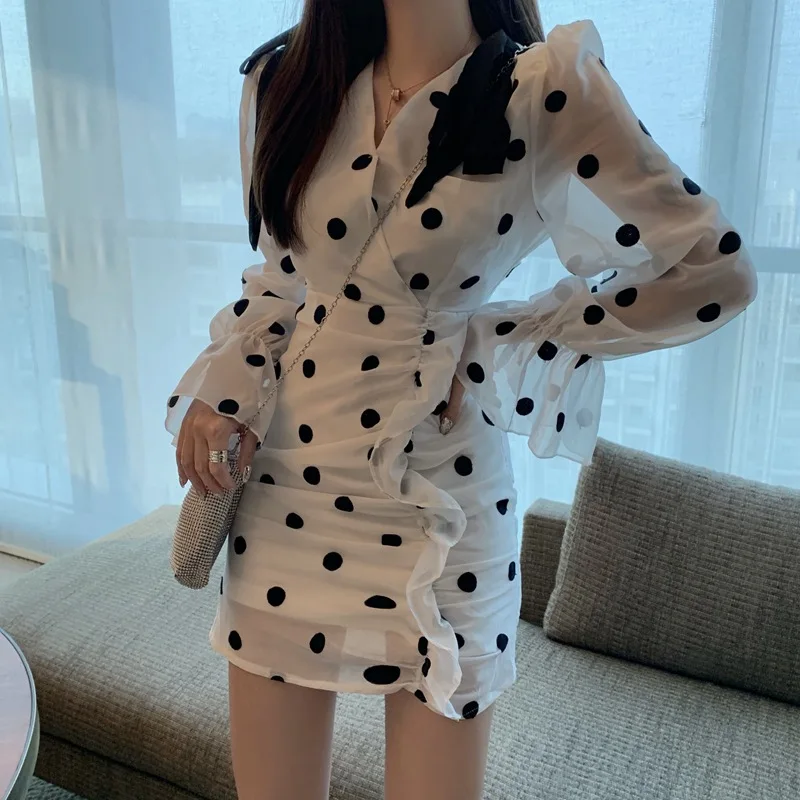 

Temperament Point Chiffon Dress Horn Long Sleeve Lace Sexy Summer 2019 New Slim Slim
