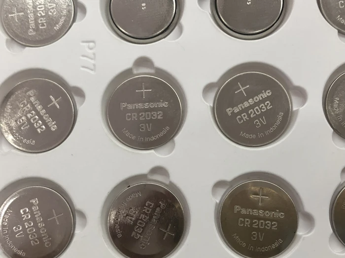 

1000pcs/lot New Original Battery For Panasonic CR2032 3V Button Cell Coin Batteries For Watch Computer CR 2032 DHL Free Shipping