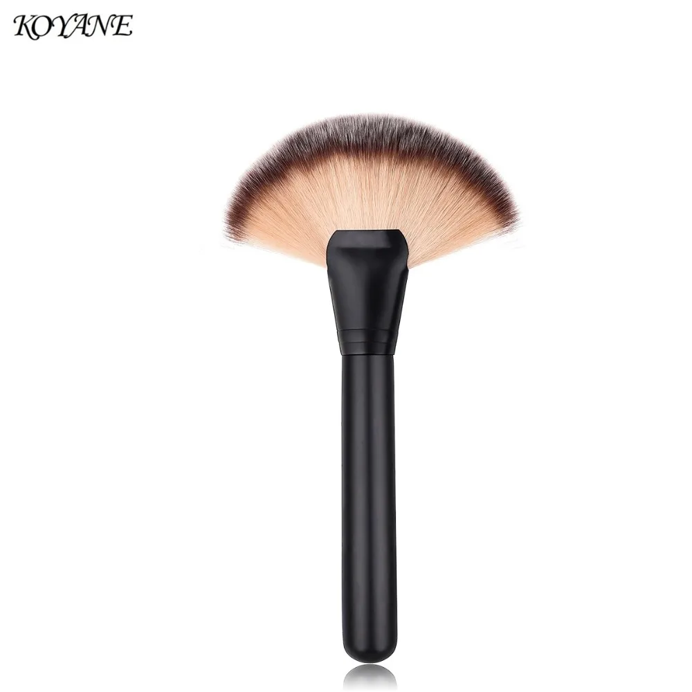 Makeup brush