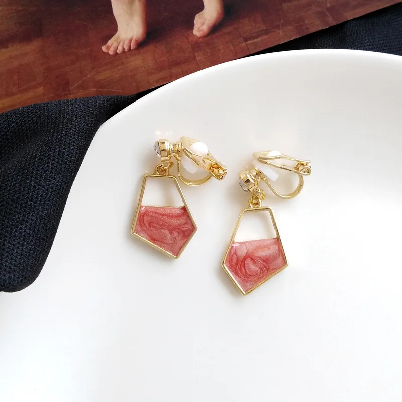 Contrast Irregular Polygon Geometric Clip Earrings Without Piercing Earrings For Women Lady Red Grey Stone Earrings Non Pierced