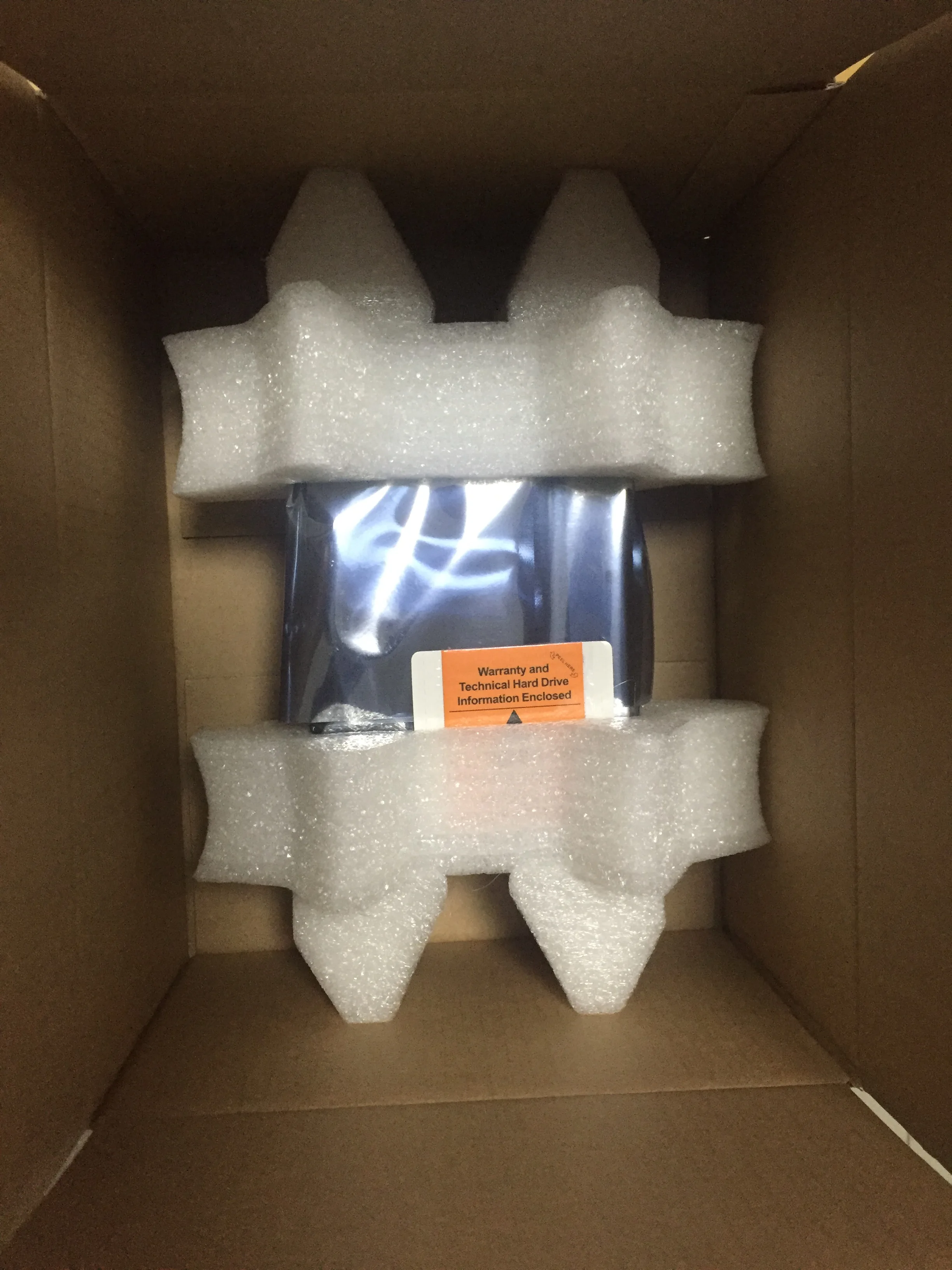 

new and original 300G 10K HUC103030CSS600 SAS 42D0647 42D0648 42D0651 1 year warranty
