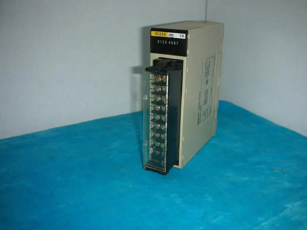 

1PC USED OMRON OMRON C200H-OC224