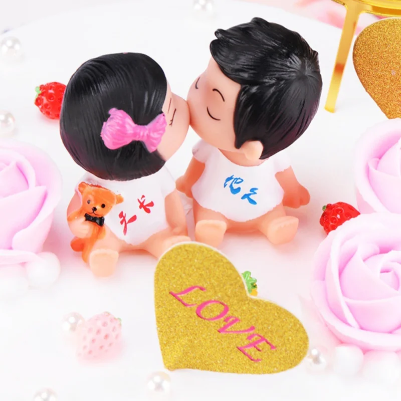 

Multi-functional cake Decorative Supplies DIY kiss Doll Cake Decoration Creative Couple Birthday Gift Decorative CraftKey chain