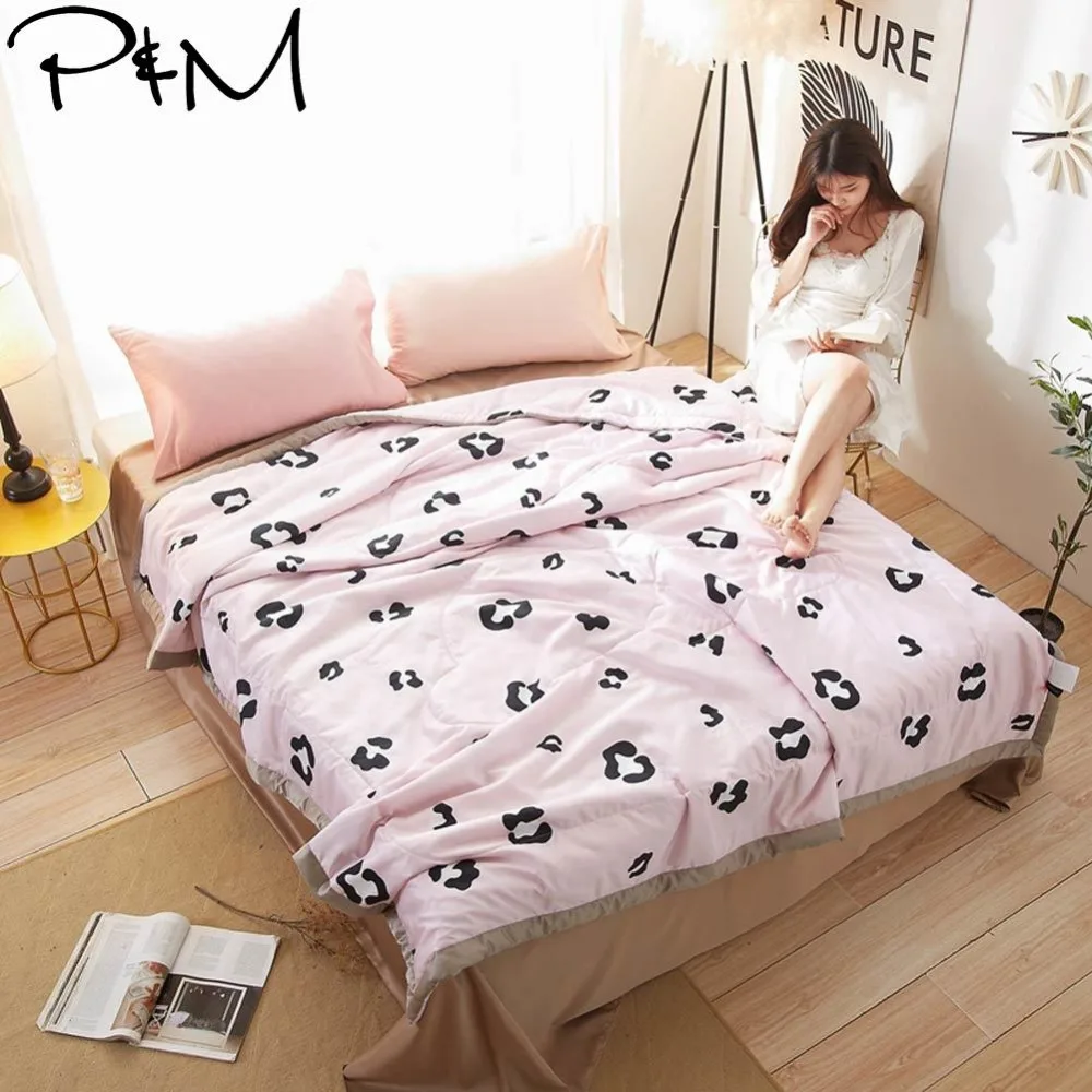 

2019 Light Pink Leopard Quilt Satin Polyester Fabric Silk Feeling Quilted Comforter Summer Blanket Twin Queen Size