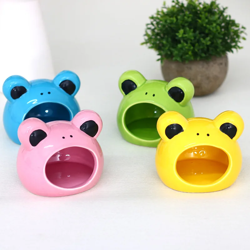 Guinea Pig Totoro Bed For Hamster Ceramic sleeping nest Hamster In A House Toys small pet cute Cute cartoon shape Hamster House