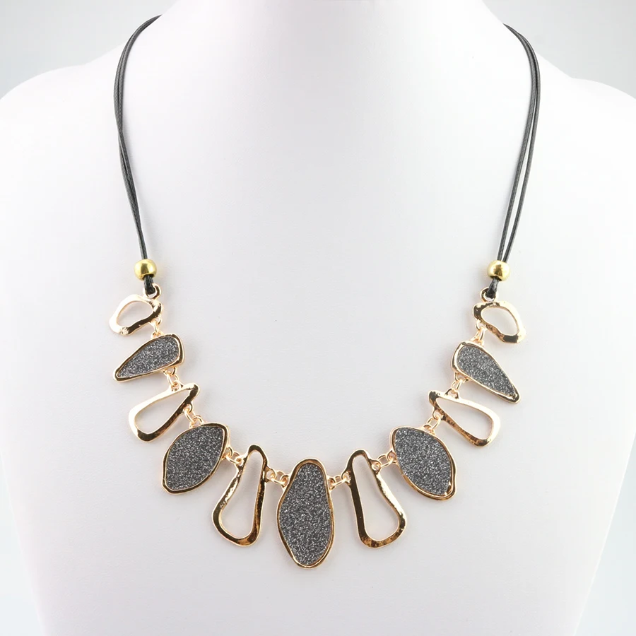 Women Elegant Geometric Matte Pendants Necklaces Statement Necklaces