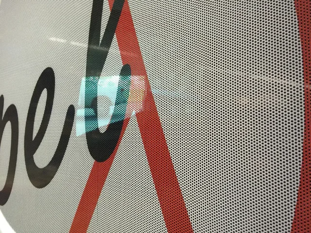 Top quality Self Adhesive PVC Material One Way Vision Vinyl Film For Eco sovent / Latex /UV ink Printing 5