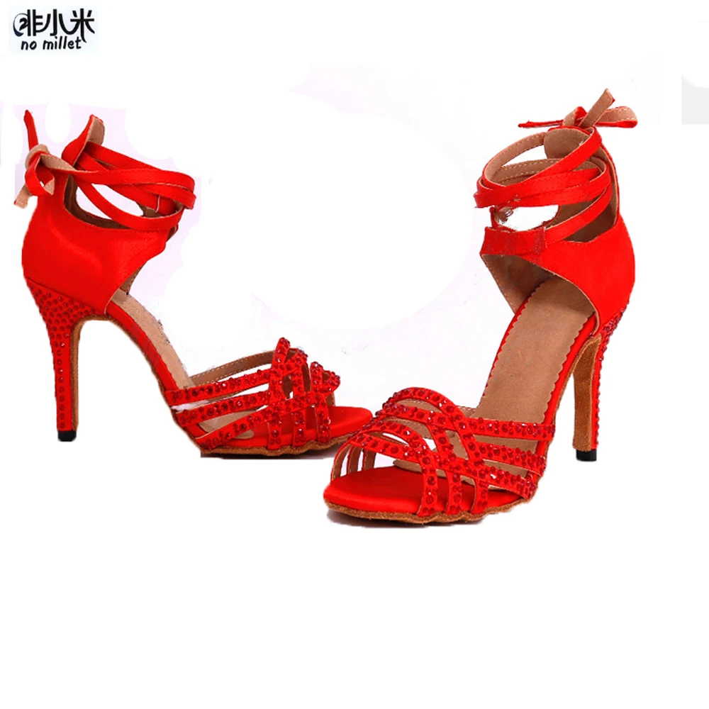 Стразы 8,5 см; Обувь для бальных танцев; женская обувь для латинских танцев, сальсы, бачаты; обувь для выступлений; замшевая подошва; Красная атласная обувь для танцев