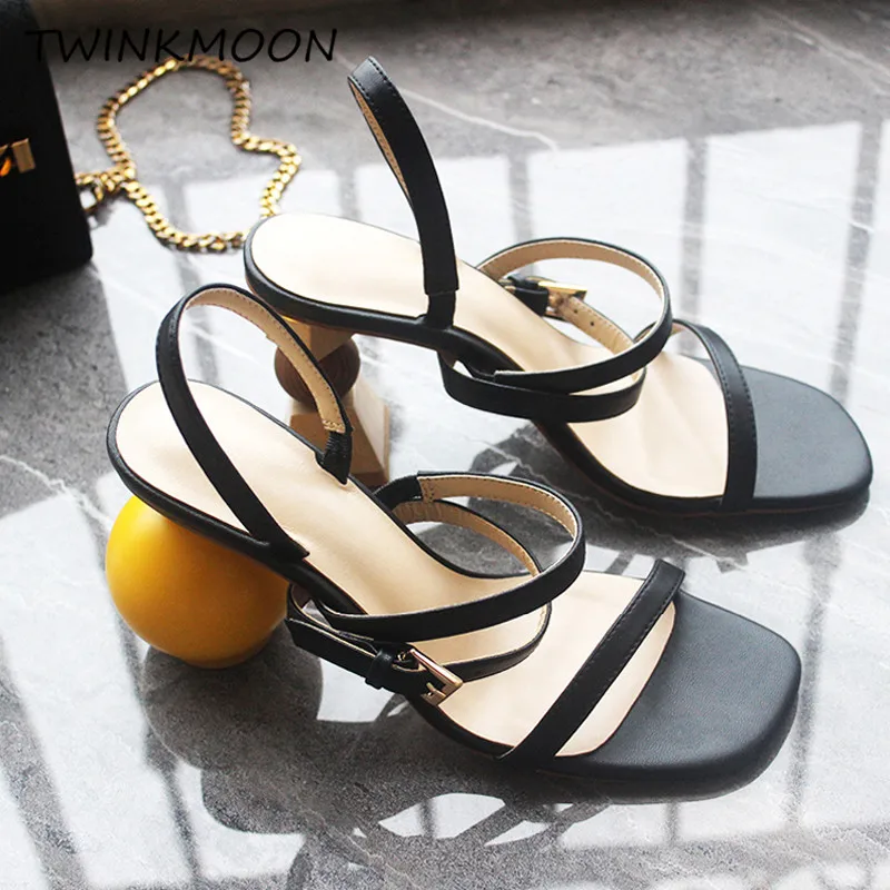 Flock heel sandal07