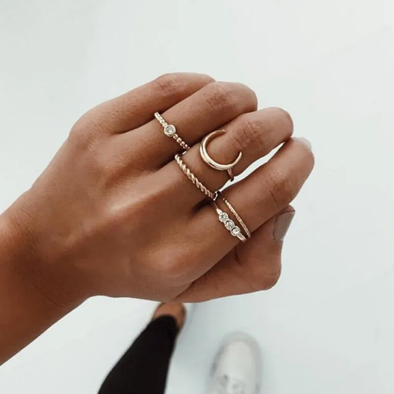 

5pcs Rings Set Gold With Rhinestones Midi Rings For Women Bohemian Moon Vintage Rings Set Punk Party Jewelry Valentines Day Gift