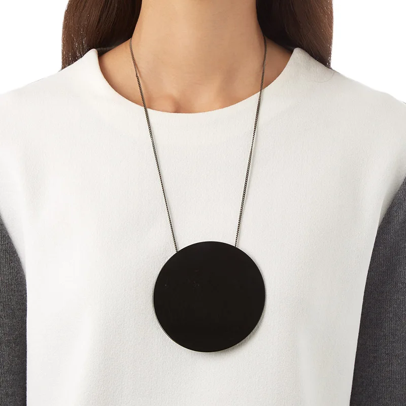 Женское акриловое ожерелье с длинным воротником черно белое|fashion necklace|necklace