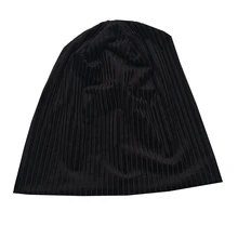 B17818 Новые осенне-зимние Бархатные шапочки модные черные ребристые шапки зимние шапки для девочек Однотонные шапки для женщин