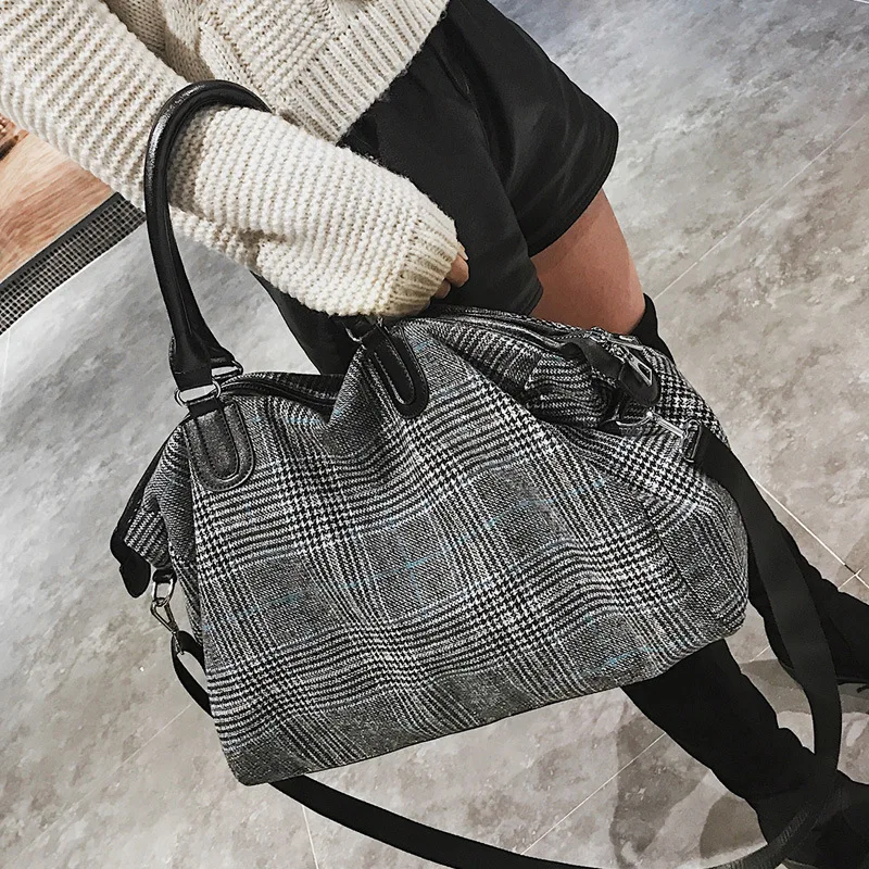 

2019 Women Travel Bags Female Fashion Large Capacity Handbags Luggage Duffle Messenger Handbag Bag Casual Stripes Shoulder Bags