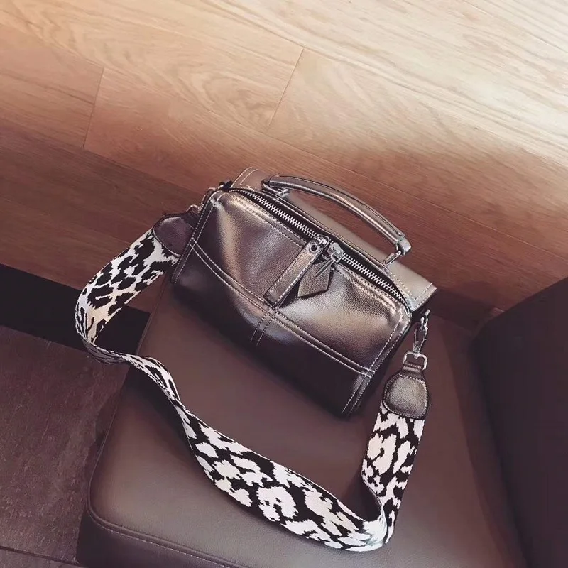 

Women Leather Handbag Fashion Shoulder Bag PU Leather Wide Strap Messenger Bags Multifunctional Lady Tote Bag