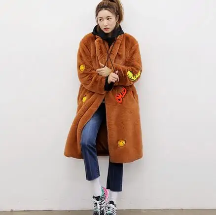 brown JQNZHNL новые зимние теплые пальто женская повседневная искусственная меховая шуба уличная одежда модная надпись средней длины Wappen пальто L693 - Цвет: brown