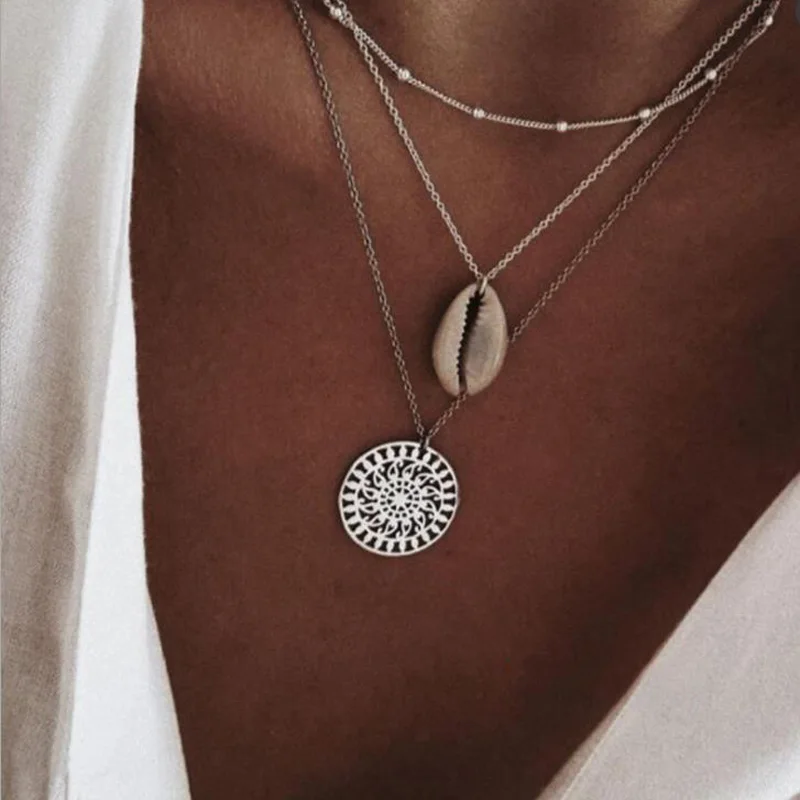 

Three Layers of Shell Pattern Pendant Necklaces Natural Shell Gold Women Seashell Multilayer Choker Necklace Bohemian Jewelry