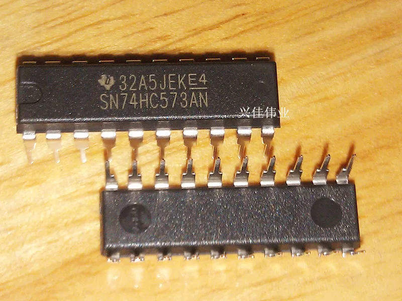 

50 шт./лот 74HC573 SN74HC573AN DIP-20 Eight 8-State выходной триггер, новый оригинальный импортный
