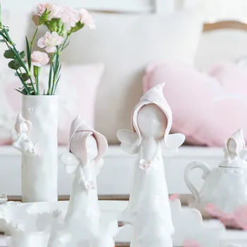 

Creative Gift Vase Desktop Ceramic Decoration Valentine's Day Gift Home Decoration Small Powder Cap Sister Vase