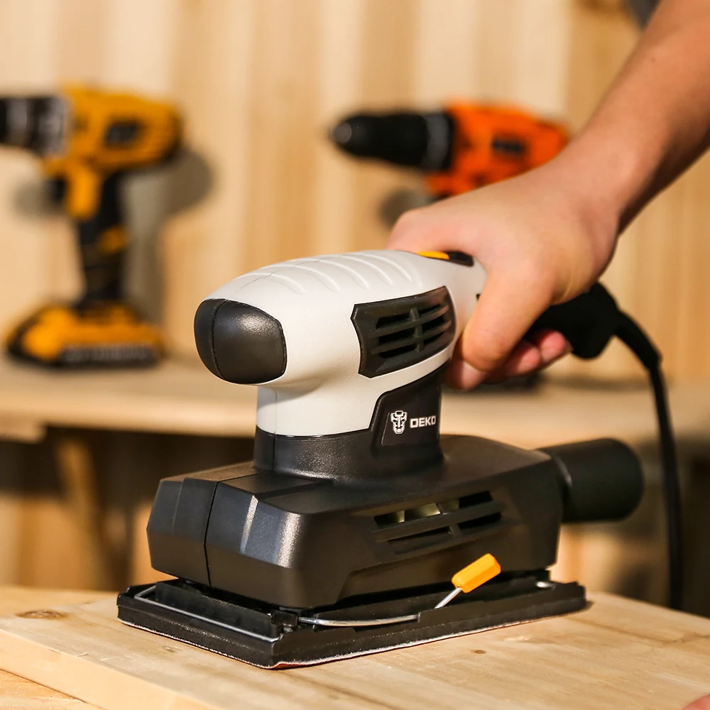 DEKO DKFS16Q1 230V Sheet Sander with 15pcs Sandpaper and Dust Exhaust 160W Electric Sander Home DIY Power Tool for Woodworking