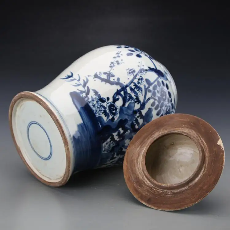 Antique Blue And White Flower And Bird Pattern temple jar Porcelain temple jar Jingdezhen collection ceramic jar vase (5)