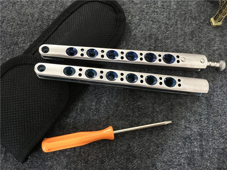 Фабрика CNC целые модели бабочки BM синяя ручка для инструмента Balisong, Подарочный нож с отверткой и оболочкой