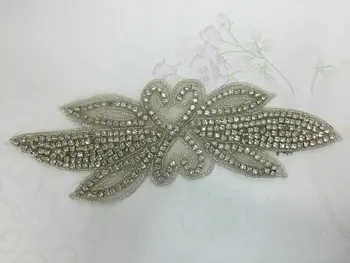 

20pcs/lot Beautiful Silver Clear Rhinestone Crystal iron On Bridal Applique