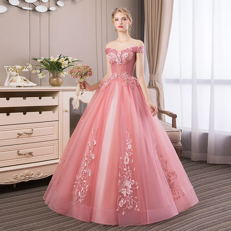 Quinceanera Dresses 2020 New Elegant Boat Neck Luxury Lace Embroidery Vestidos De 15 Anos Party Prom Vintage Quinceanera Gown F