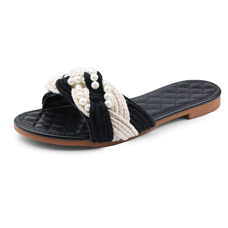 girls trending slippers