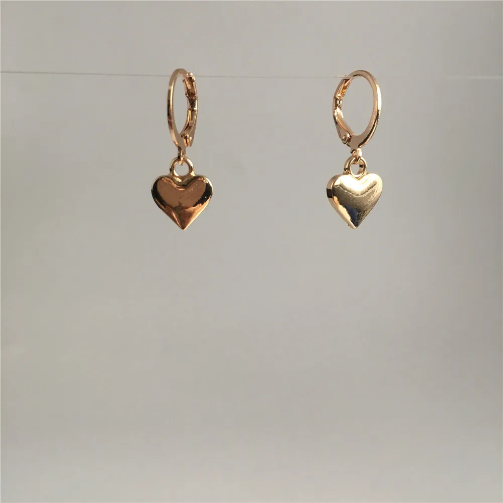 Милые серьги золотого цвета с покрытием в виде сердца, серьги-кольца для женщин и девушек