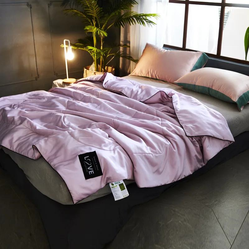 

High Quality Ice Silk Summer Quilt Smooth Blanket Solid Comforter Bed Cover Quilting Suitable for Adult No Pillowcase Washable