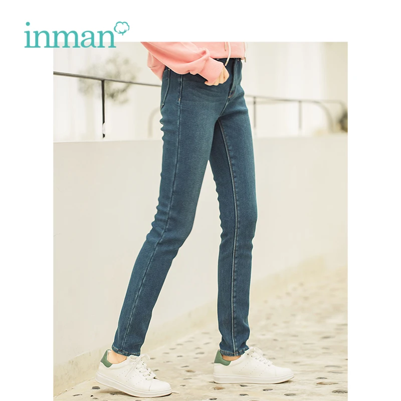 

INMAN Winter New Arrival Female Middle Waist Retro Wild Models Korean Warm Plus Velvet Woman Jeans