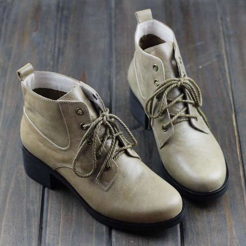 Koop Vrouwen Laarzen Winter Schoenen 100% Authentieke Lederen Dames Enkellaarsjes Vlakte Teen Lace up Vrouwelijke Winter Laarzen (737 2)