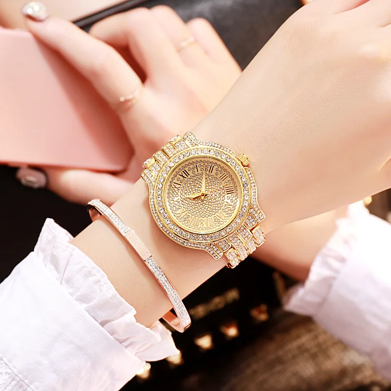 

Gold Three-color Quartz Watch Fashion Casual Suit Steel Belt Watch Starry Watch Ladies Watch Roman Scale