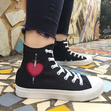 Вэнь классическая черная белая оригинальная обувь дизайн меч прошел через сердце высокие холщовые унисекс кроссовки для скейтбординга плимсоллы