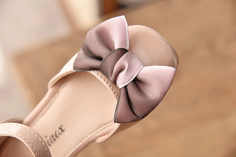 Вечерние Новинка 2019 года обувь для девочек кожаная женская обувь для принцессы с бантом туфли без каблуков удобные сандалии детская обувь