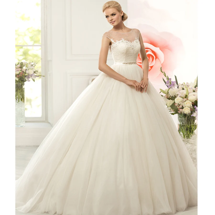 

High Quality Wedding Dresses 2019 Cap Sleeve Beaded Scoop Tulle Ball Gown Wedding Dress for Bride with Beading Sashes