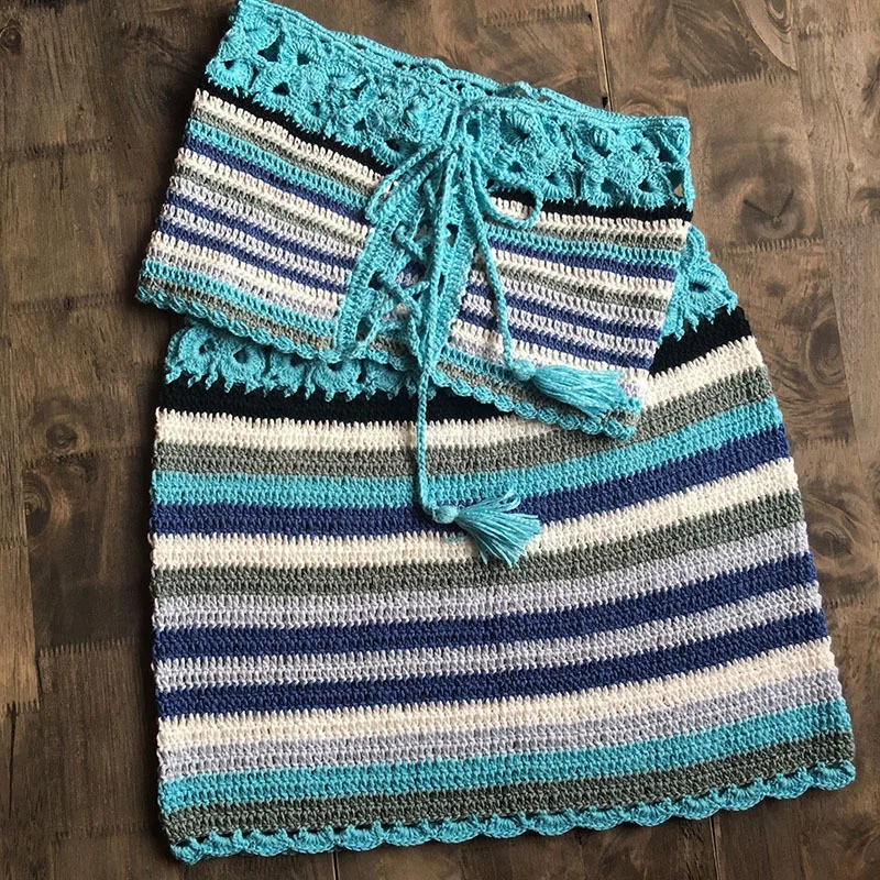 bikini topo + saia praia cobrir conjunto