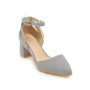 

2018 new sandals women's comfortable thick with the buckle with the size code 32-48 hollow women's shoes tide 1844