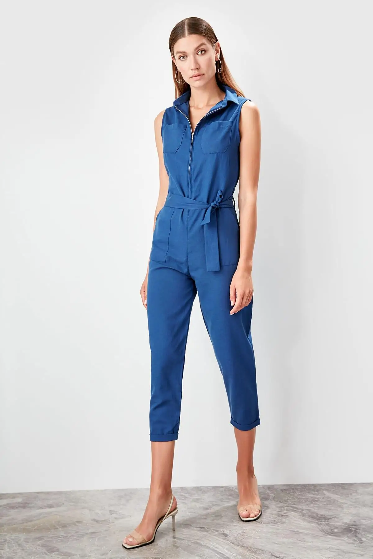 

Trendyol Dark Blue Lacing Detaylı Jumpsuit TWOAW20TU0013