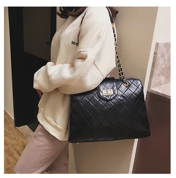 

Camelia Shoulder Bag synthetic leather Celebrity Bag
