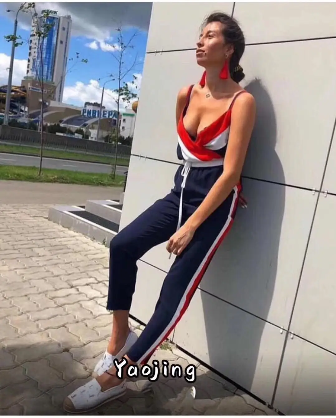

off shoulder jumpsuit 2019 summer new style waist casual sports piece trousers color matching striped straps jumpsuit women