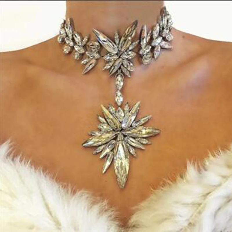 Dvacama 2016 Facebook Fashion Brand Custom Design Unique Crystal font b Pendant b font Choker Luxury