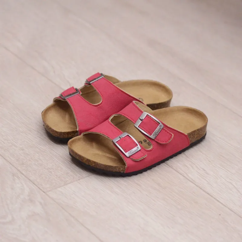 The Spring and Summer of 2017 Children Cork Slippers Cool Sandles New Fasion Shoes Summer Beach Sandles Comfortable Slippers The Spring and Summer of 2017 Children Cork Slippers Cool Sandles New Fasion Shoes Summer Beach Sandles Comfortable Slippers