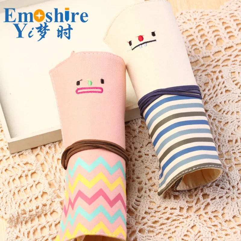 Emoishire Factory direct South Korea stationery fashion smiley volume curling pen bag canvas student creative pencil case wholesale (4)