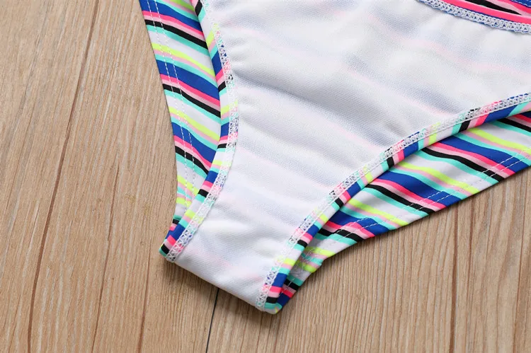 girls swimsuit