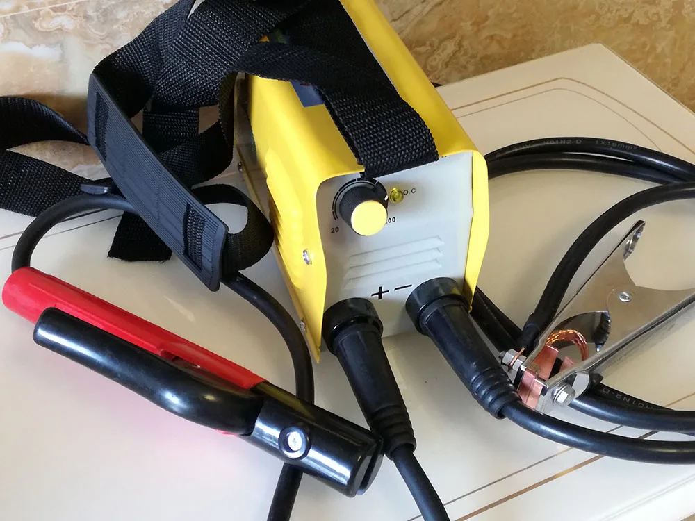 

ZX7-200 220V 10-200A 4000W Handheld Mini MMA Electric Stick Welder Inverter ARC Welding Machine