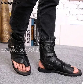 

2019 Genuine Leather Summer Gladiator Sandals For Men Rivets Thong Shoes Men Ankle Strap Designers Beach Mens Slippers Boots