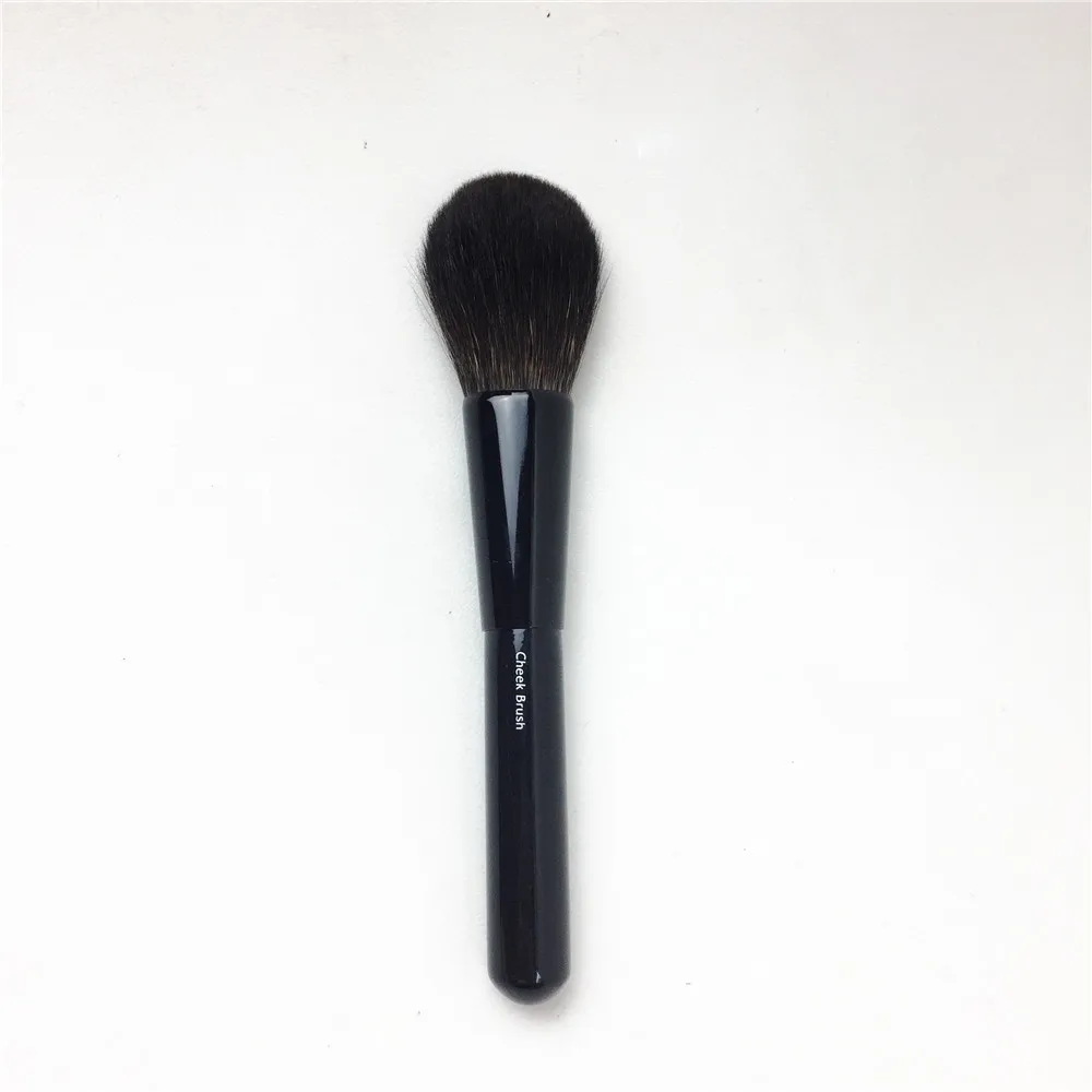 

BD Z-Series Z-8 Cheek Brush - Gray Squirrel Hair Ultra-Soft Luxurious Powder Blush Highlighter Beauty Makeup brush Blender